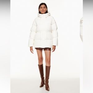 The Chalet Puffer (Aritzia) in the color Light Birch
